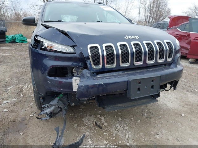 Продажа на аукционе авто 2015 Jeep Cherokee Sport, vin: 1C4PJMAB3FW735130, номер лота: 44692437