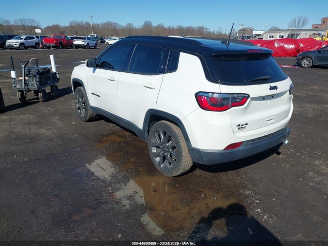 2019 JEEP COMPASS 3C4NJDCB1KT781351 Photo 2
