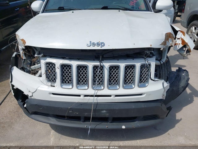 1C4NJCEA1GD769311 Jeep Compass Latitude