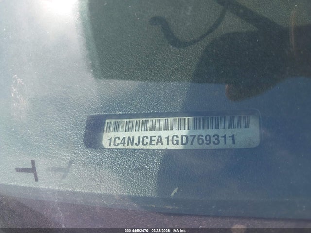 1C4NJCEA1GD769311 Jeep Compass Latitude