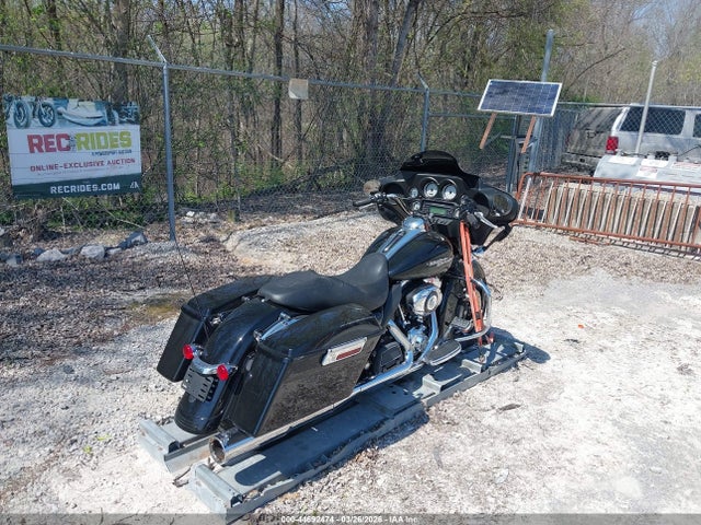 2010 HARLEY-DAVIDSON FLHX 1HD1KB412AB649154 Photo 3