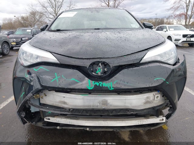 Toyota C-HR LE 2021 NMTKHMBX6MR132202 Image 12