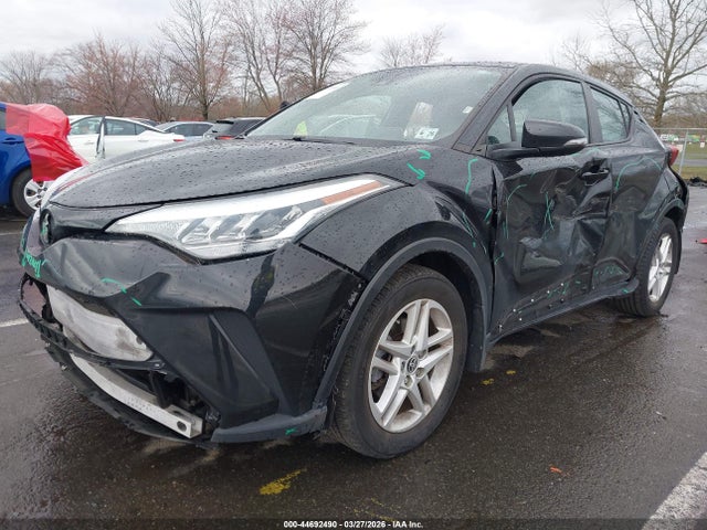 Toyota C-HR LE 2021 NMTKHMBX6MR132202 Image 2