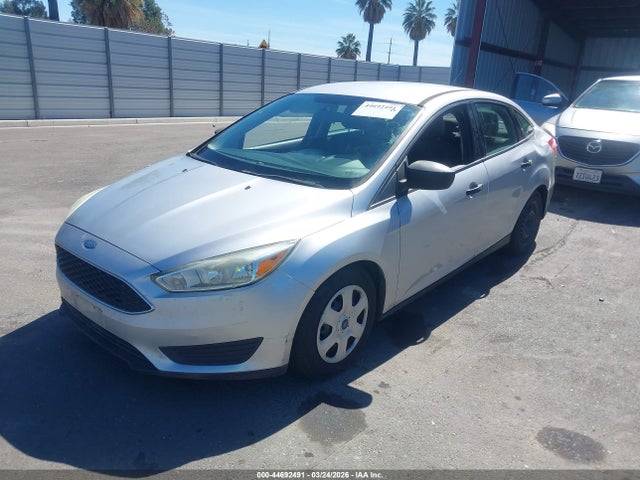 Ford FOCUS S 2015 1FADP3E21FL306775 Image 6