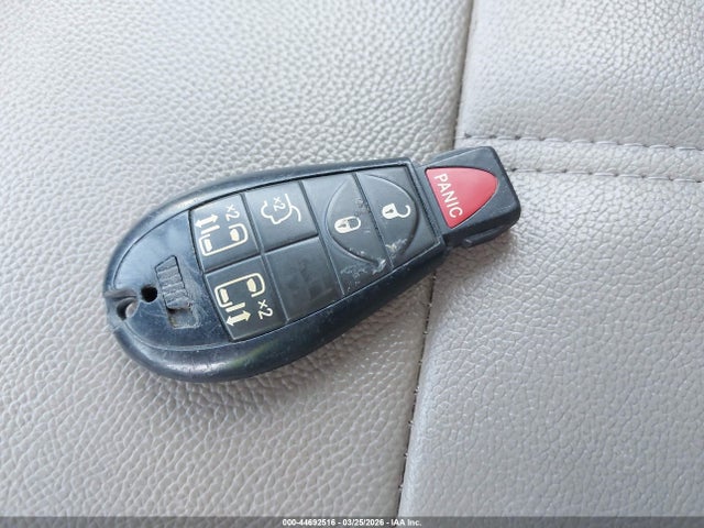44692516 :رقم المزاد ، 2C4RC1BG1GR230306 vin ، 2016 Chrysler Town & Country Touring مزاد بيع