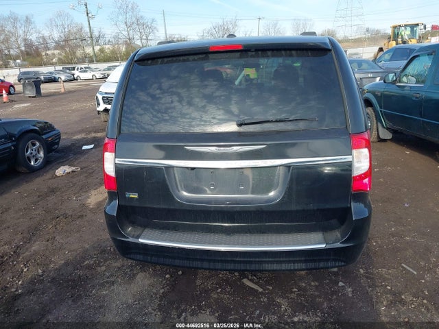 44692516 :رقم المزاد ، 2C4RC1BG1GR230306 vin ، 2016 Chrysler Town & Country Touring مزاد بيع