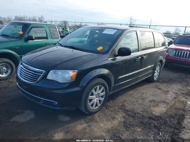 44692516 :رقم المزاد ، 2C4RC1BG1GR230306 vin ، 2016 Chrysler Town & Country Touring مزاد بيع