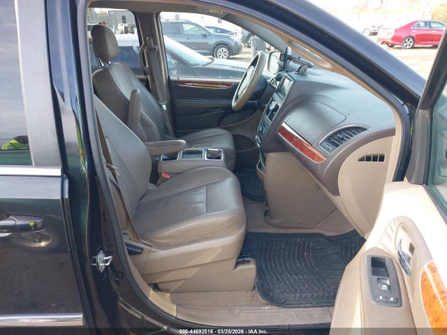 44692516 :رقم المزاد ، 2C4RC1BG1GR230306 vin ، 2016 Chrysler Town & Country Touring مزاد بيع