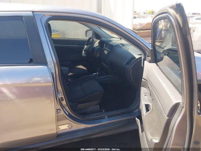 Продажа на аукционе авто 2017 Mitsubishi Outlander Sport 2.0 Es/2.0 Le, vin: JA4AR3AU3HZ002811, номер лота: 44692517