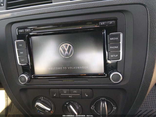 3VWD17AJ4EM442036 Volkswagen Jetta 1.8t Se