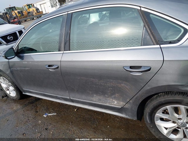 Продаж на аукціоні авто 2016 Volkswagen Passat 1.8t S, vin: 1VWAT7A36GC053708, номер лоту: 44692540