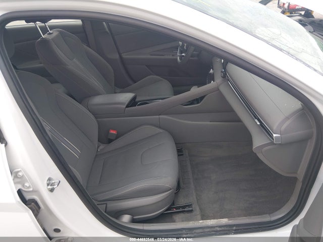 Продаж на аукціоні авто 2021 Hyundai Elantra Hybrid Blue, vin: KMHLM4AJ2MU008840, номер лоту: 44692546