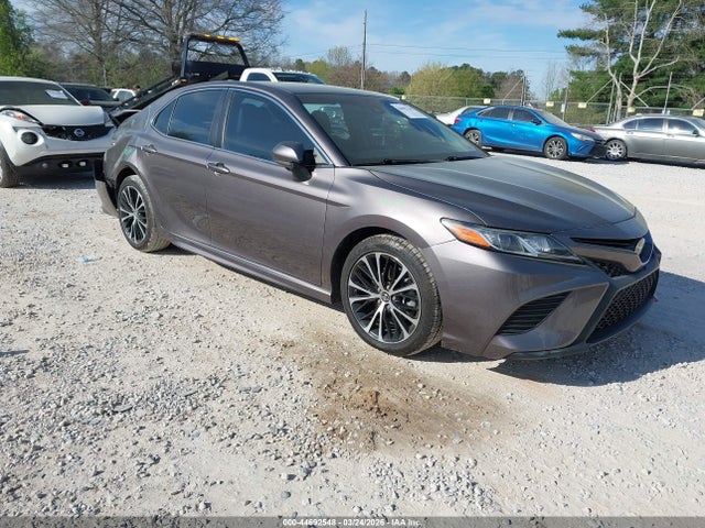 2018 Toyota Camry Se მანქანა იყიდება აუქციონზე, vin: 4T1B11HK6JU046083, აუქციონის ნომერი: 44692548