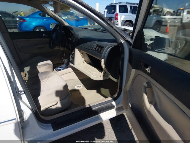 2004 Volkswagen Jetta Gl მანქანა იყიდება აუქციონზე, vin: 3VWRK69M74M140279, აუქციონის ნომერი: 44692553