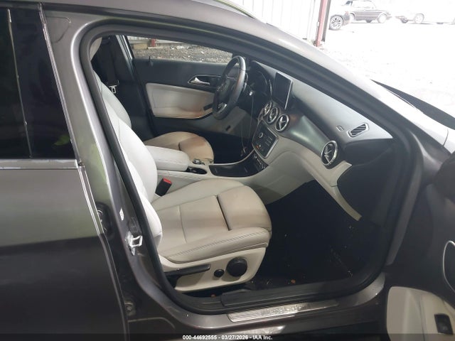 Продажа на аукционе авто 2016 Mercedes-benz Gla 250, vin: WDCTG4EB4GJ208987, номер лота: 44692555