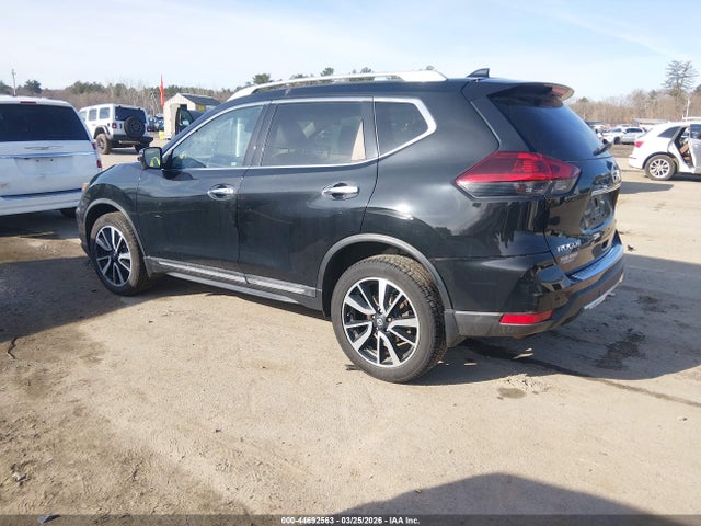 2019 NISSAN ROGUE 5N1AT2MV7KC813684 Photo 2
