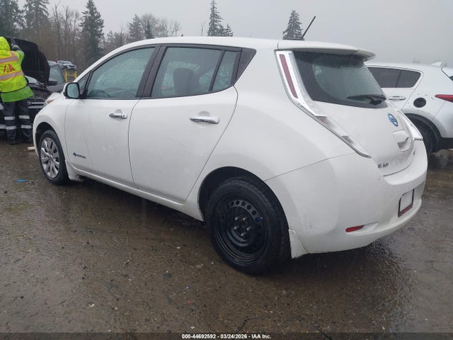 2015 NISSAN LEAF 1N4AZ0CP2FC306505 Photo 2
