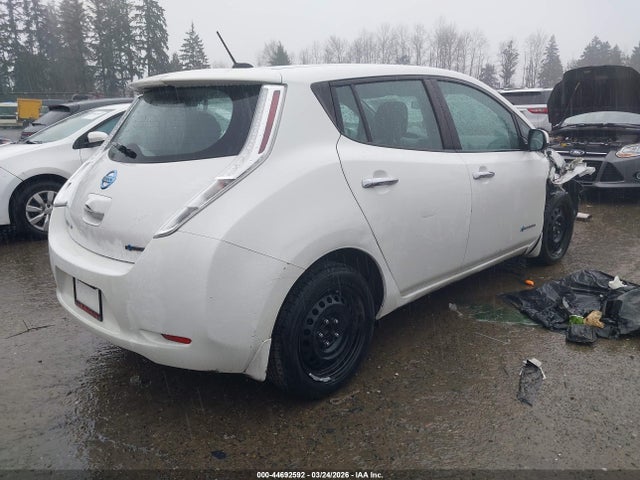 2015 NISSAN LEAF 1N4AZ0CP2FC306505 Photo 3