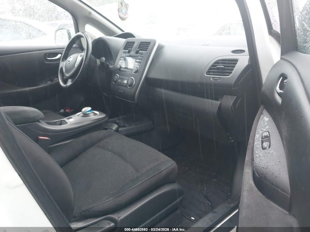 2015 NISSAN LEAF 1N4AZ0CP2FC306505 Photo 4