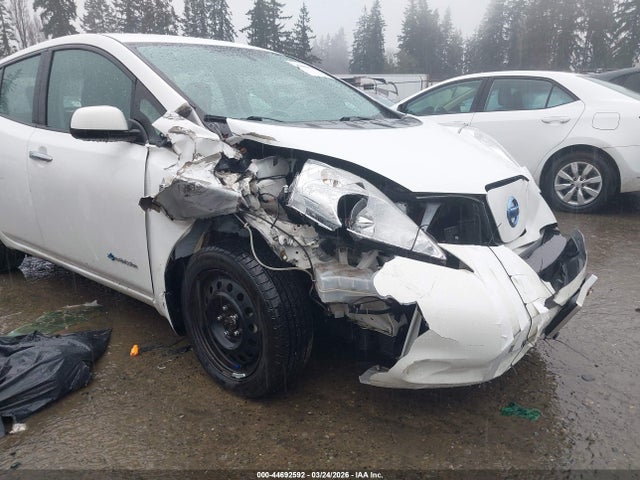 2015 NISSAN LEAF 1N4AZ0CP2FC306505 Photo 5