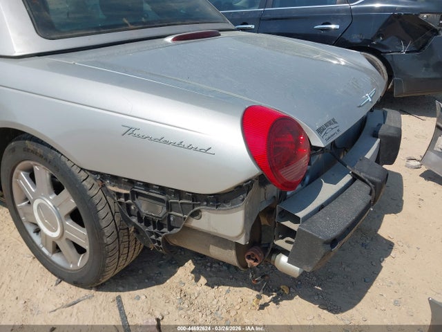 2004 Ford Thunderbird მანქანა იყიდება აუქციონზე, vin: 1FAHP60AX4Y111694, აუქციონის ნომერი: 44692624