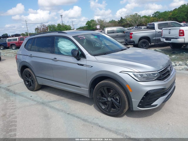 Aukcja sprzedaży 2023 Volkswagen Tiguan 2.0t Se R-line Black, vin: 3VVCB7AX4PM114717, numer aukcji: 44692625