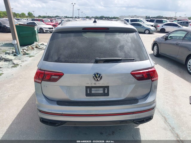 Aukcja sprzedaży 2023 Volkswagen Tiguan 2.0t Se R-line Black, vin: 3VVCB7AX4PM114717, numer aukcji: 44692625