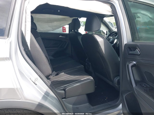 Aukcja sprzedaży 2023 Volkswagen Tiguan 2.0t Se R-line Black, vin: 3VVCB7AX4PM114717, numer aukcji: 44692625