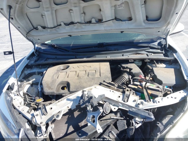 2T1BURHE1GC664180 Toyota COROLLA LE