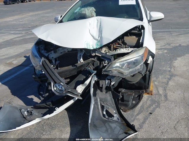 2T1BURHE1GC664180 Toyota COROLLA LE