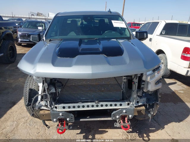 Продажа на аукционе авто 2025 Chevrolet Silverado 1500 4wd  Short Bed Lt Trail Boss, vin: 3GCUKFED6SG346000, номер лота: 44692645