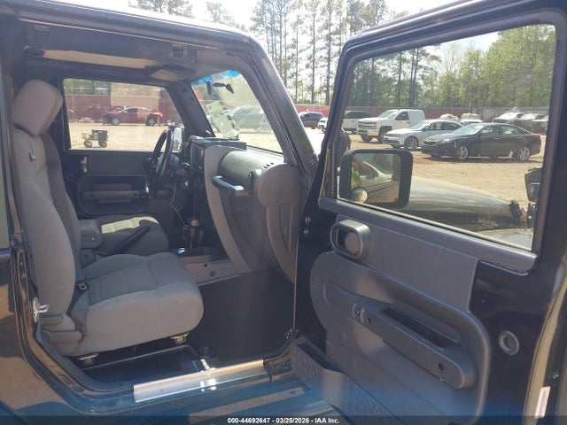 44692647 :رقم المزاد ، 1J4FA54157L128602 vin ، 2007 Jeep Wrangler Sahara مزاد بيع