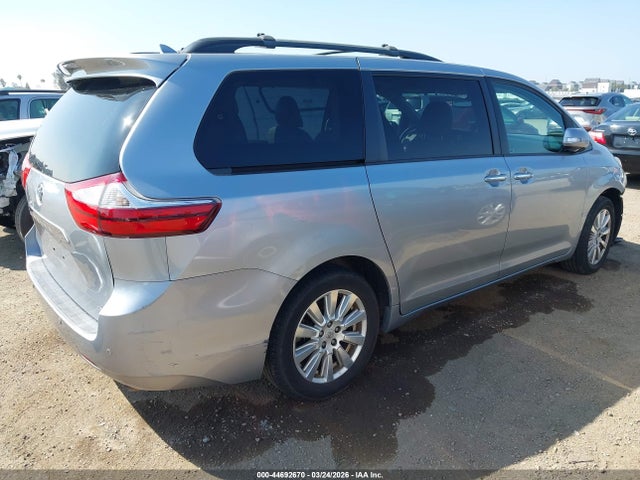 5TDDZ3DC5HS148683 Toyota Sienna Limited 7 Passenger