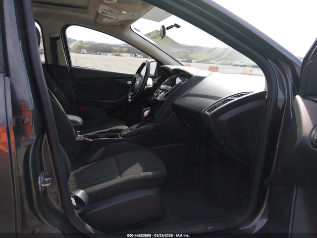 Ford FOCUS SEL 2017 1FADP3M23HL307950 Image 5
