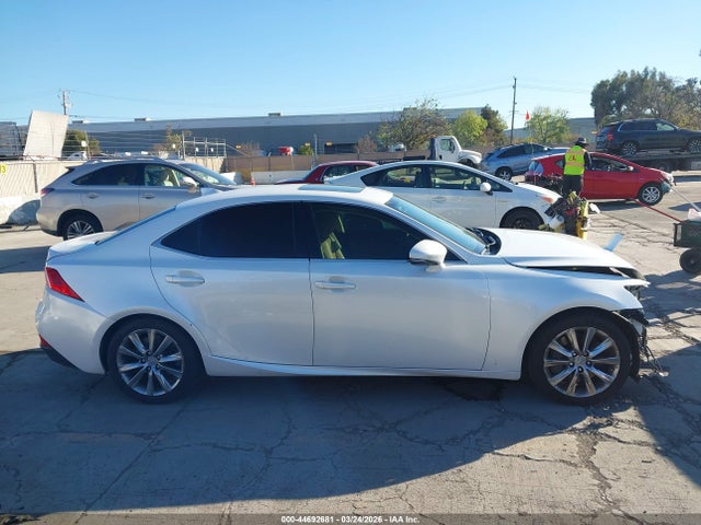 44692681 :رقم المزاد ، JTHBA1D21G5022673 vin ، 2016 Lexus Is 200t مزاد بيع