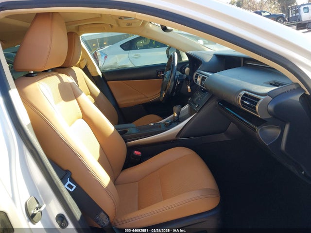 2016 LEXUS IS 200T JTHBA1D21G5022673 Photo 4