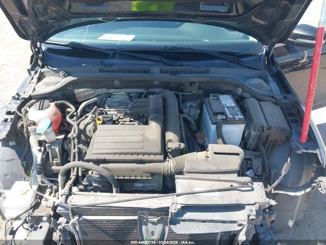 44692735 :رقم المزاد ، 3VWDB7AJ0HM416048 vin ، 2017 Volkswagen Jetta 1.4t Se مزاد بيع