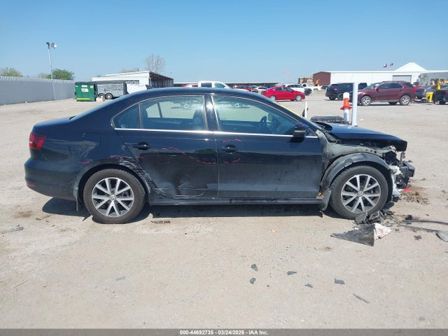 44692735 :رقم المزاد ، 3VWDB7AJ0HM416048 vin ، 2017 Volkswagen Jetta 1.4t Se مزاد بيع