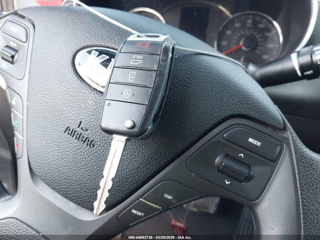 44692736 :رقم المزاد ، KNAFK4A64G5492217 vin ، 2016 Kia Forte Lx مزاد بيع