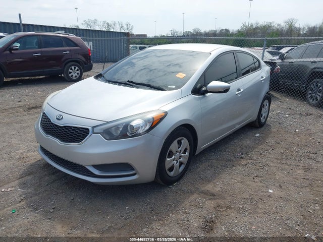 44692736 :رقم المزاد ، KNAFK4A64G5492217 vin ، 2016 Kia Forte Lx مزاد بيع