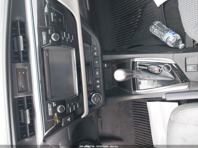 Toyota COROLLA LE 2016 5YFBURHE7GP399488 Image 11