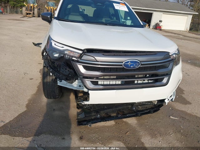 2026 Subaru Forester Premium მანქანა იყიდება აუქციონზე, vin: 4S4SLDD65T3058710, აუქციონის ნომერი: 44692754