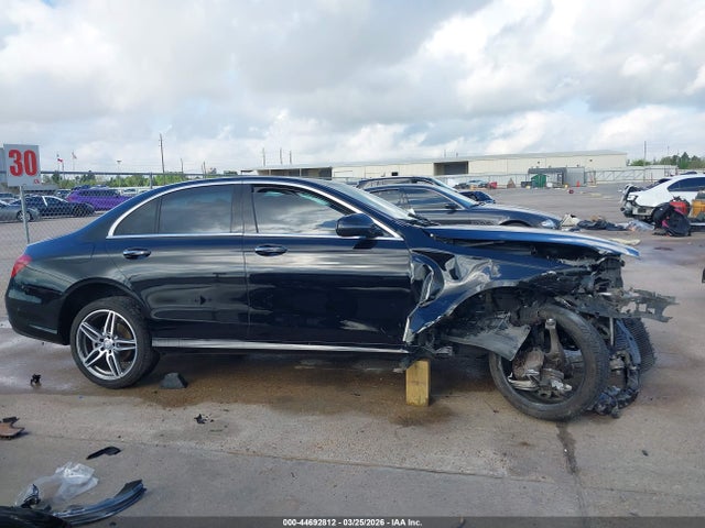 2017 Mercedes-benz E 300 მანქანა იყიდება აუქციონზე, vin: WDDZF4JB3HA108623, აუქციონის ნომერი: 44692812