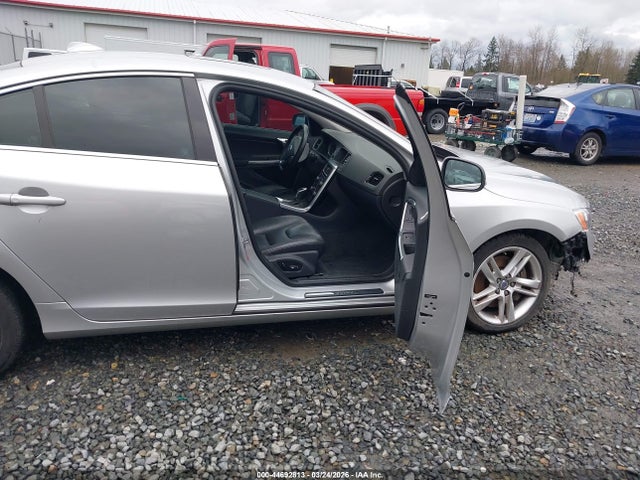 2014 VOLVO S60 YV1612FH7E2276830 Photo 4