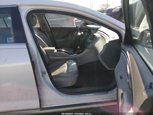 44692828 :رقم المزاد ، 1G4GC5ED8BF116704 vin ، 2011 Buick Lacrosse Cxl مزاد بيع