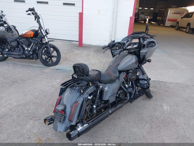 Harley-Davidson Fltrxse Cvo Road Glide 2018 1HD1TCL19JB953425 Image 4
