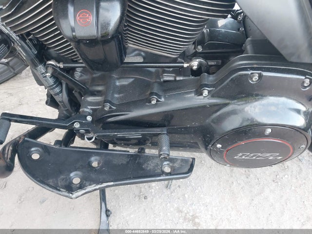 Harley-Davidson Fltrxse Cvo Road Glide 2018 1HD1TCL19JB953425 Image 9