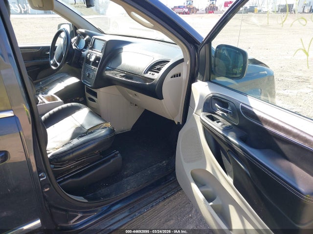 44692895 :رقم المزاد ، 2C4RC1BGXDR656264 vin ، 2013 Chrysler Town & Country Touring مزاد بيع