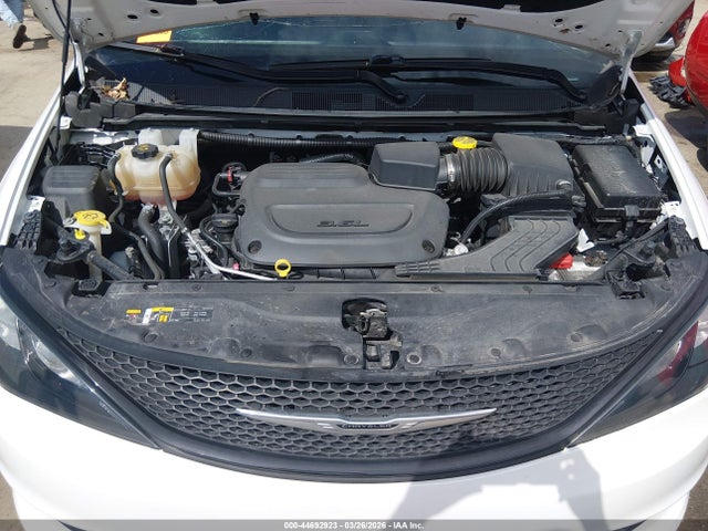 44692923 :رقم المزاد ، 2C4RC1CG4NR153104 vin ، 2022 Chrysler Voyager Lx مزاد بيع