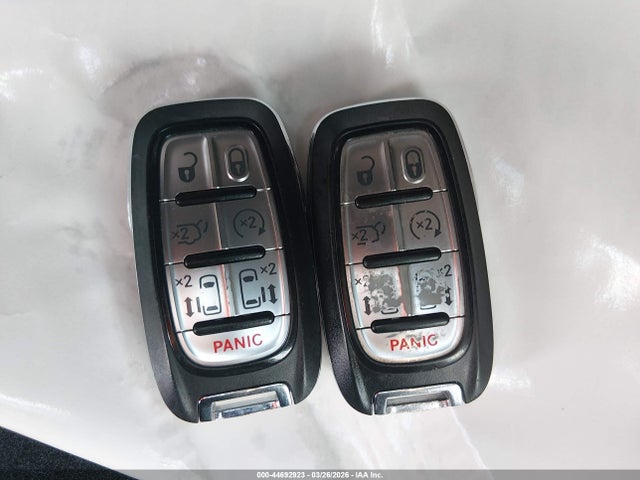 44692923 :رقم المزاد ، 2C4RC1CG4NR153104 vin ، 2022 Chrysler Voyager Lx مزاد بيع